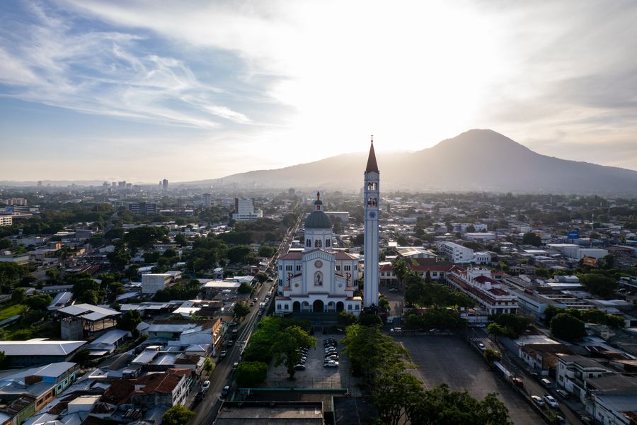 Guía completa para viajar a El Salvador desde Estados Unidos: seguridad y costos 2 Advertencia de viaje del Departamento de Estado de EE. UU