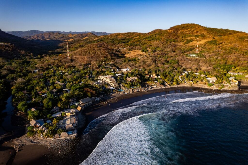 destinos de playa en centroamerica con vuelos directos y Imagen de Destinos de playa en Centroamérica con vuelos directos y cortos desde EE.UU.