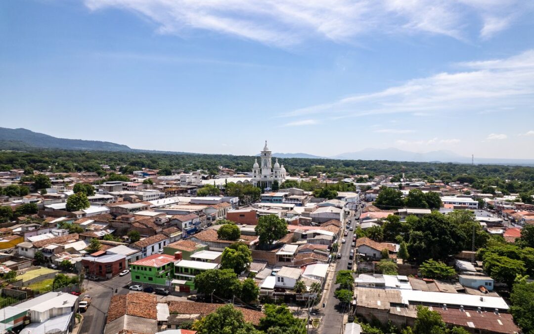 Guía completa para viajar a El Salvador desde Estados Unidos: seguridad y costos