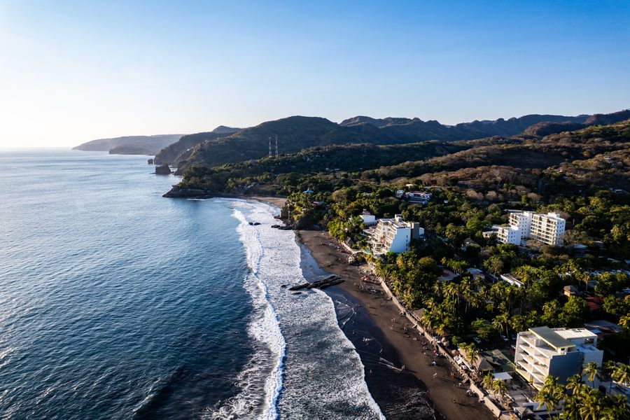 Destinos de playa en Centroamérica con vuelos directos y cortos desde EE.UU. 1 Islas de Centroamérica con vuelos directos desde Estados Unidos