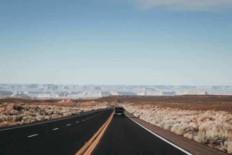 Imagen de Ruta en auto por el suroeste de EE.UU. con paradas en enclaves y cultura latina